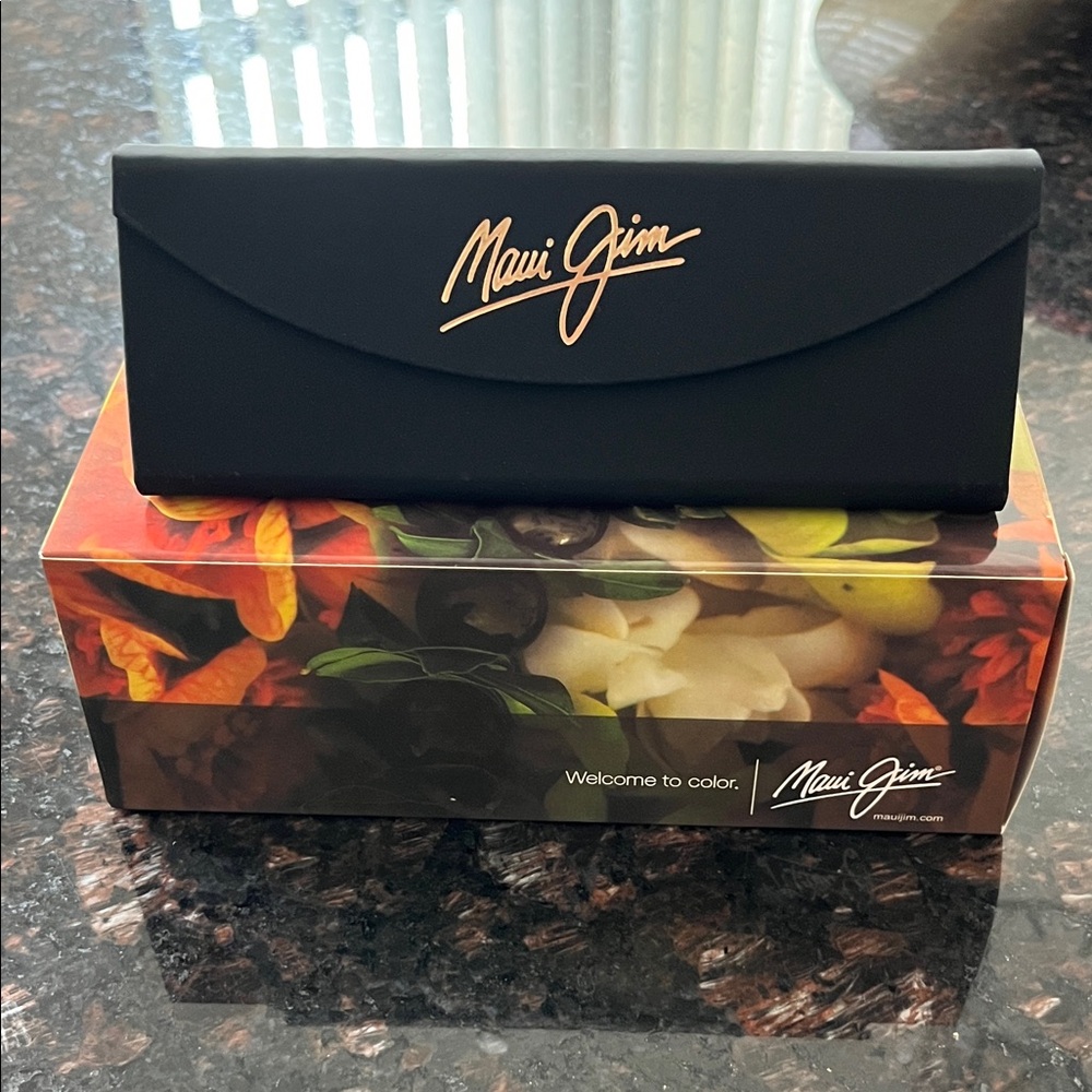 Maui Jim Black Sunglasses Case with Gold Logo